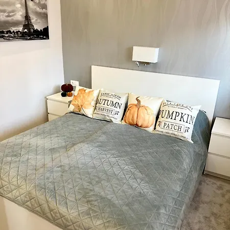 Downtown Dream Apartmans דירה