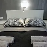 Downtown Dream Apartmans سيغيد